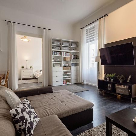 Spacious Apartment Almassy Budapesta Exterior foto