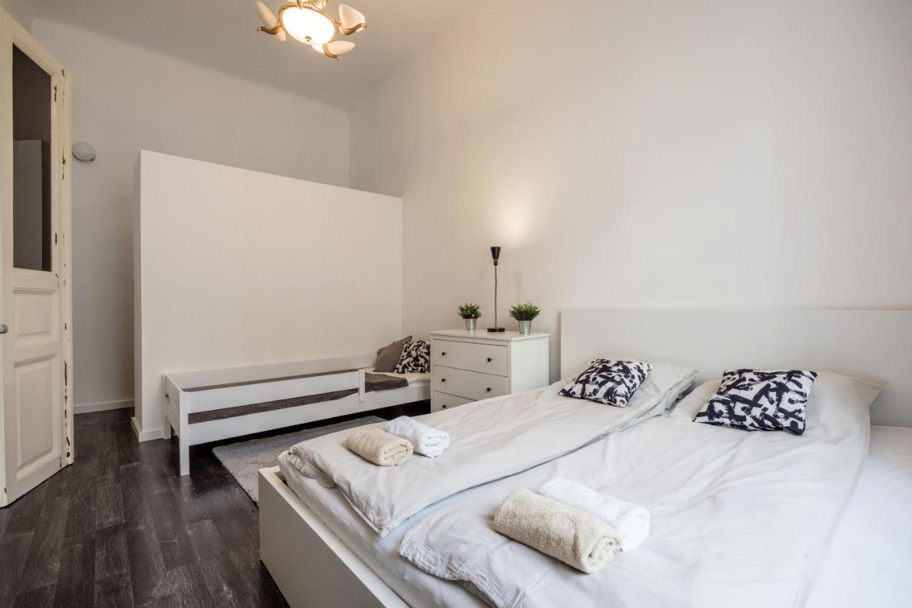 Spacious Apartment Almassy Budapesta Exterior foto