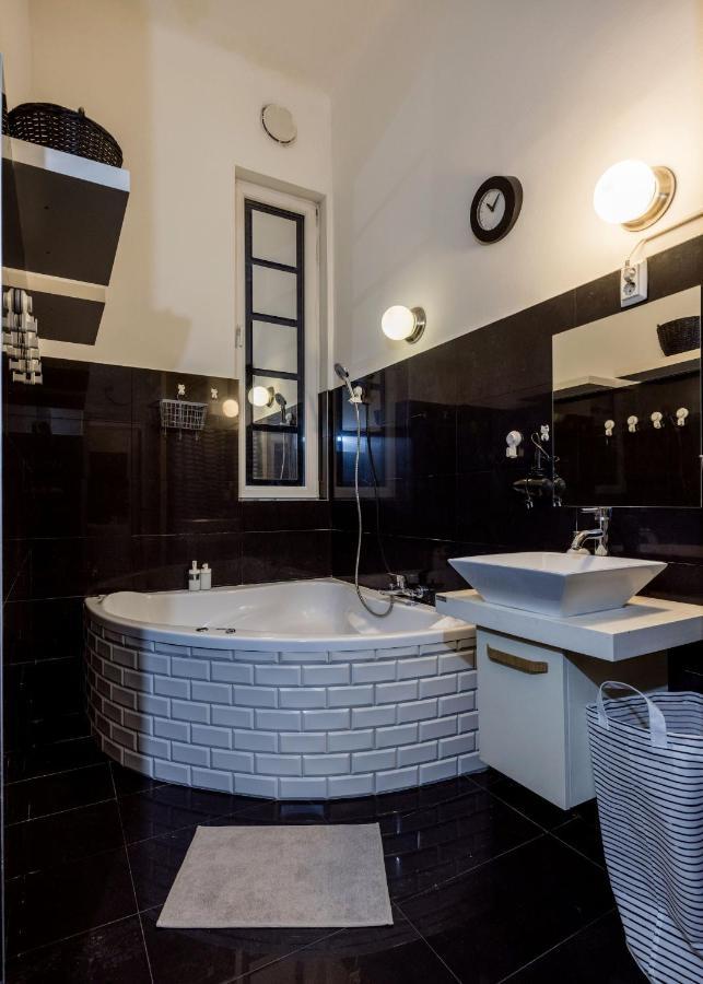 Spacious Apartment Almassy Budapesta Exterior foto
