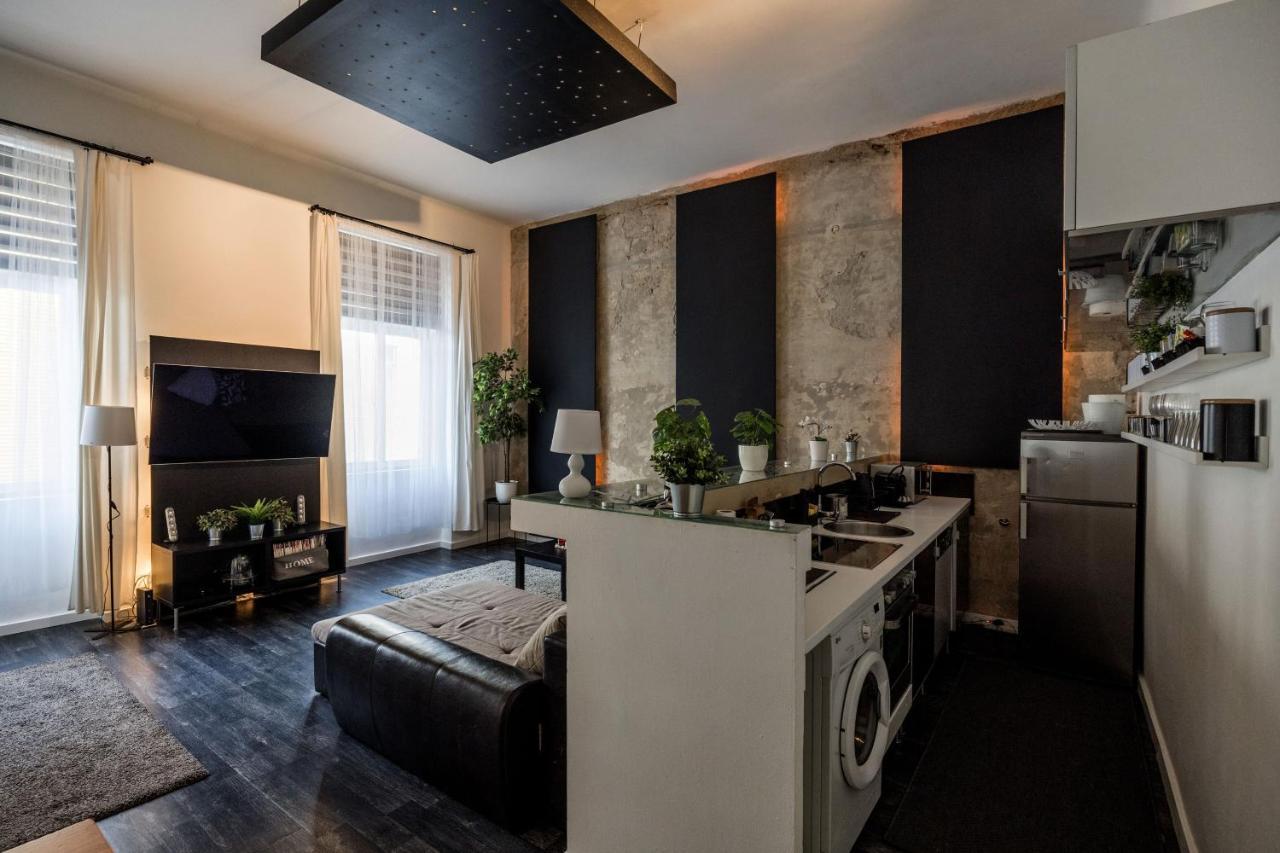 Spacious Apartment Almassy Budapesta Exterior foto